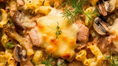 Easy Creamy Turkey Tetrazzini
